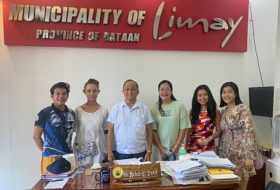 Meditation Alliance International VP and School's Director with the Municipality Mayor